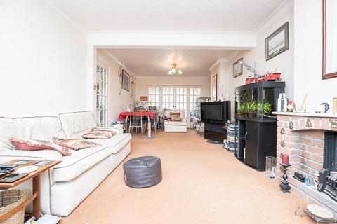 70 Coopers Hill, Ongar, CM5 9EF