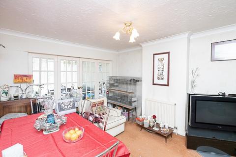 70 Coopers Hill, Ongar, CM5 9EF