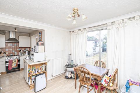 70 Coopers Hill, Ongar, CM5 9EF