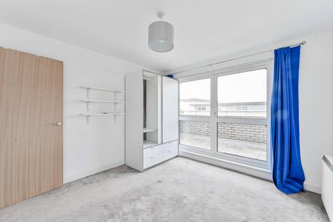 1 bedroom flat for sale, Cline Road, Bounds Green, London, N11
