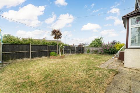3 bedroom detached bungalow for sale - Millstrood Road, Whitstable, CT5