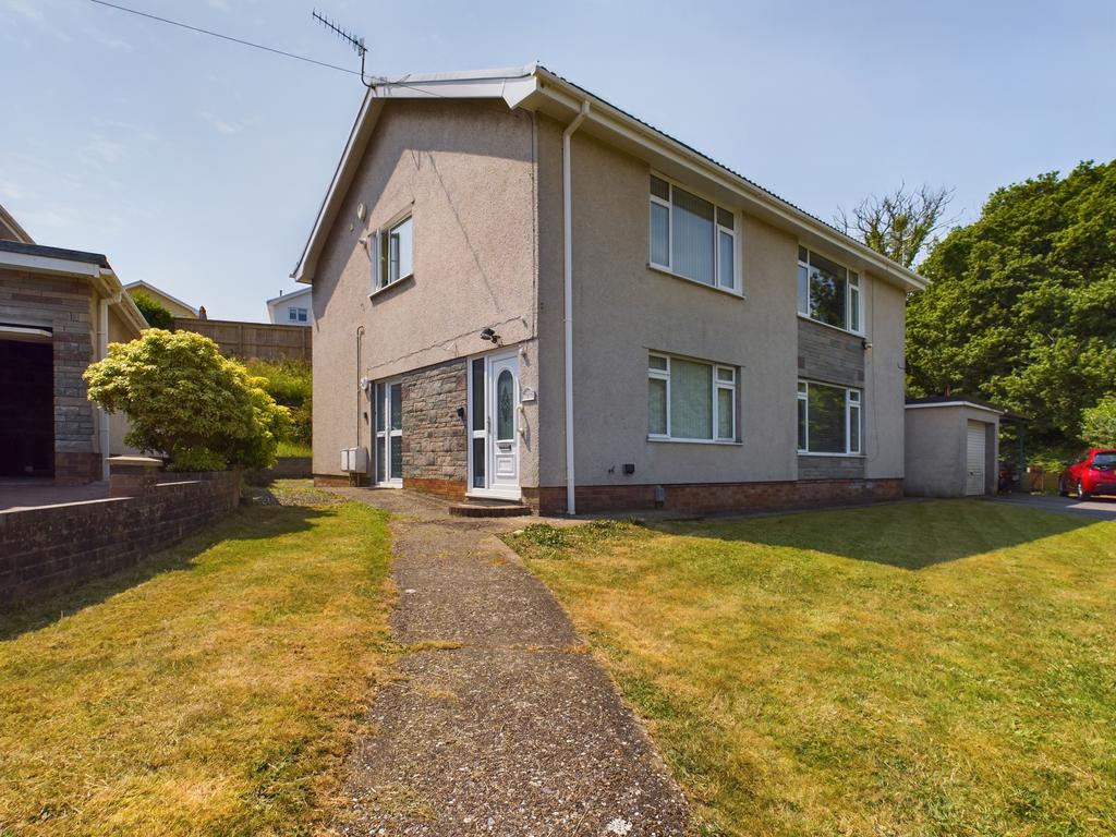 Royal Oak Road, Derwen Fawr, Swansea, SA2 2 bed flat for sale £290,000