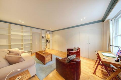 Studio to rent, Oakley Street, SW3