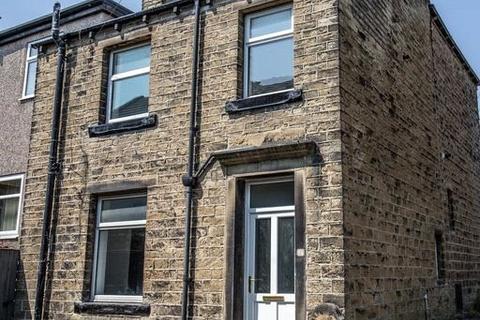 2 bedroom terraced house to rent, Baker Street, Huddersfield, West Yorkshire, HD3
