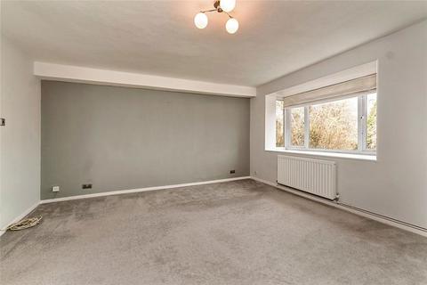 112 Hartscroft, Croydon, CR0 9LE