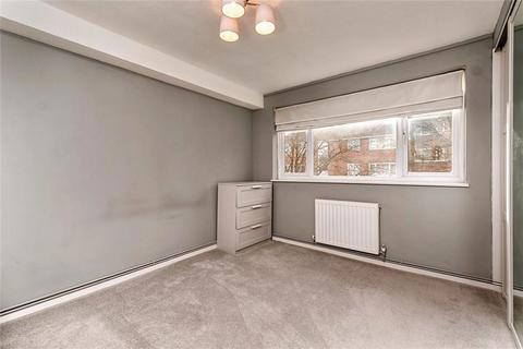 112 Hartscroft, Croydon, CR0 9LE