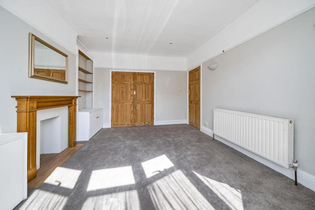 The Drive, Beckenham 3 bed end of terrace house £775,000