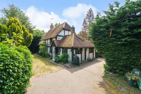 4 bedroom cottage to rent, Lower Henley Road,  Caversham,  RG4