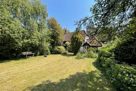 4 bedroom cottage to rent, Lower Henley Road,  Caversham,  RG4