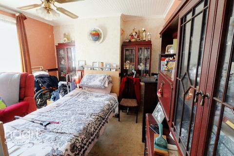 75 Derby Road, Croydon, CR0 3SF