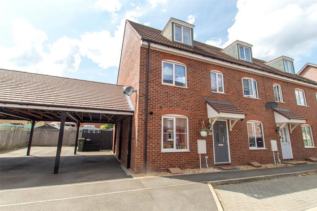 Newton Leys, Bletchley MK3 3 bed end of terrace house for sale £375,000