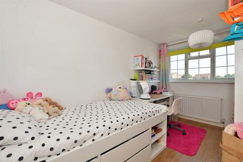 19 Leycroft Gardens, Erith, DA8 2PA