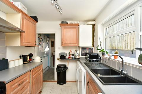 53 Gordon Road, Rochester, ME2 3HG