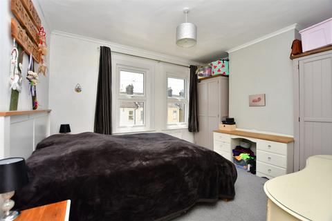 53 Gordon Road, Rochester, ME2 3HG