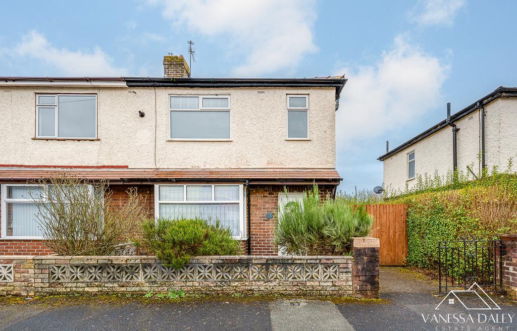 Cadley Drive, Preston, PR2 3 bed semidetached house for sale £180,000