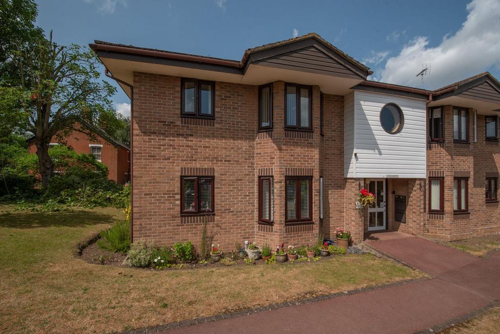 Swan Court, Mistley, CO11 2 bed retirement property for sale £160,000