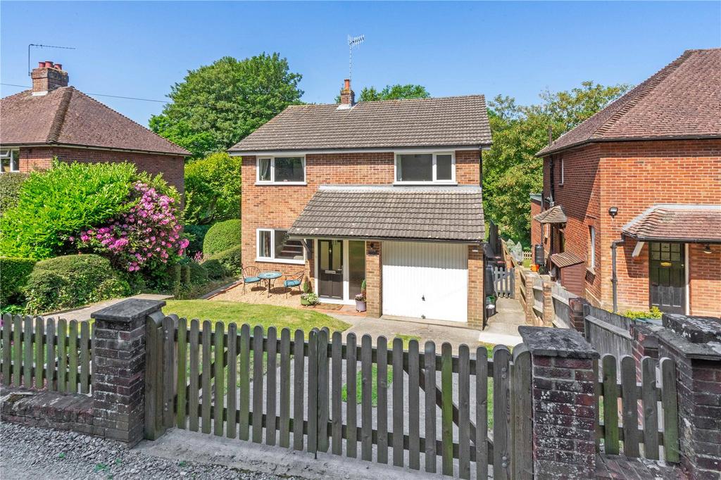 Lower Green Road, Tunbridge Wells, Kent, TN4 4 bed detached house for