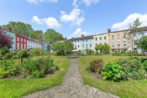 4 bedroom terraced house to rent, Barton Road, London