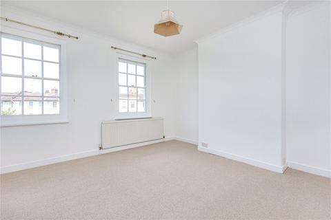 4 bedroom terraced house to rent, Barton Road, London