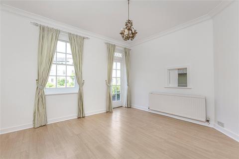 4 bedroom terraced house to rent, Barton Road, London