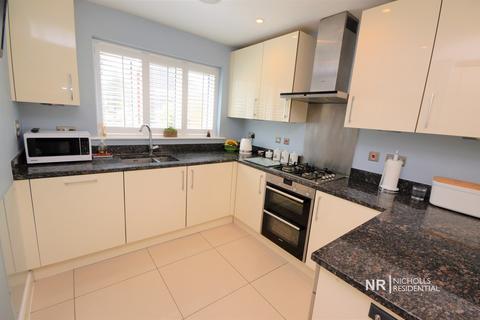 1 Lulworth Place, Epsom, KT19 8GQ