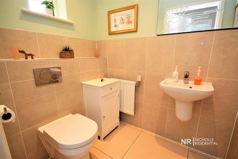1 Lulworth Place, Epsom, KT19 8GQ