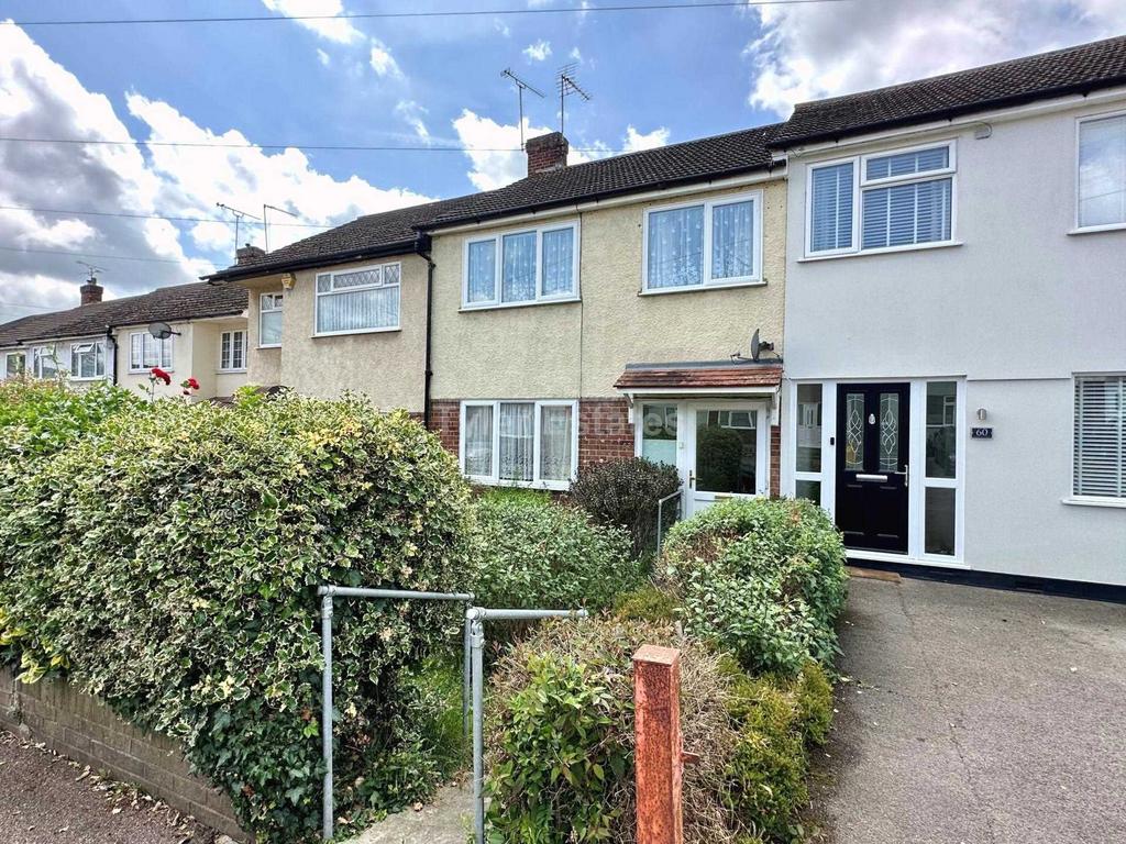 Passingham Ave, Billericay CM11 3 bed terraced house for sale £320,000