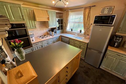 36 Beech Wood Drive, Tonyrefail, Porth, CF39 8JE
