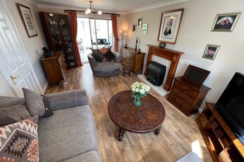 36 Beech Wood Drive, Tonyrefail, Porth, CF39 8JE