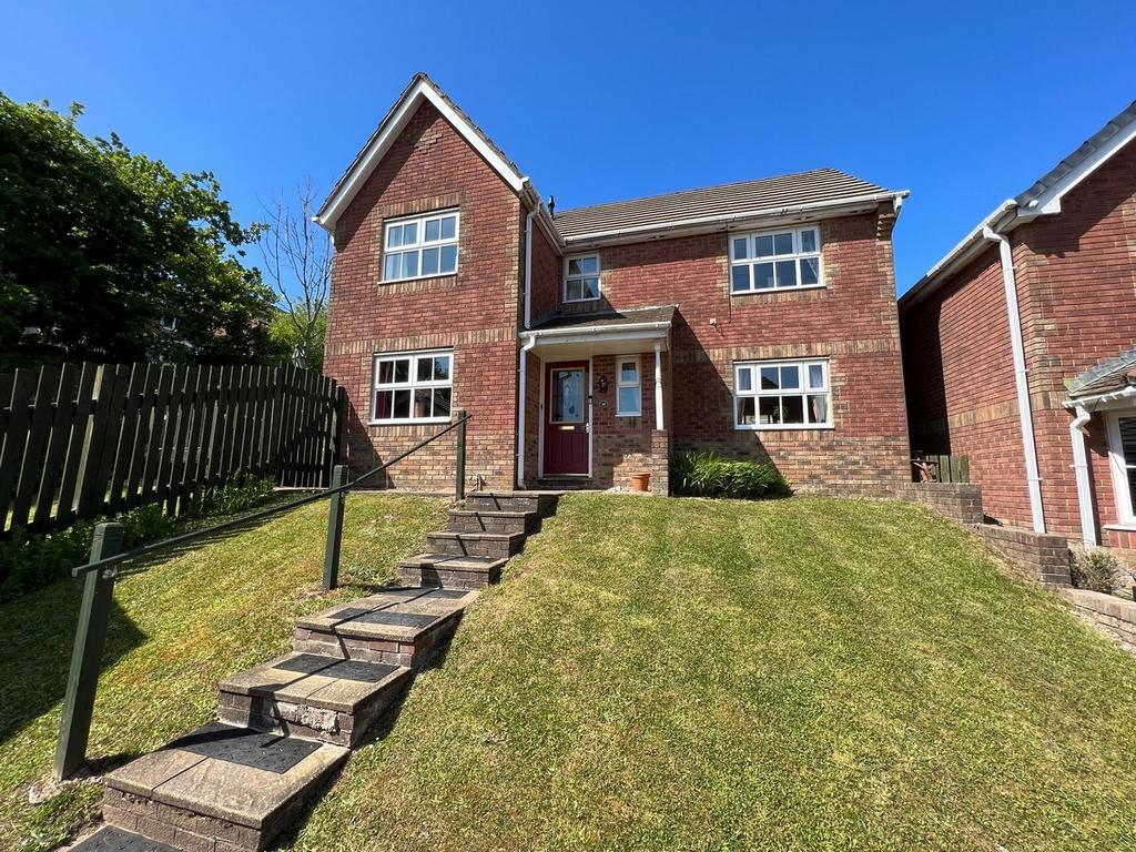 Beech Wood Drive Tonyrefail Porth 4 bed detached house £299,995