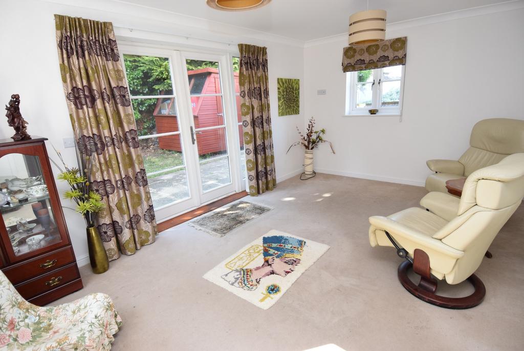 Seymour Gardens, Amesbury, SP4 7FA. 3 bed detached house for sale £
