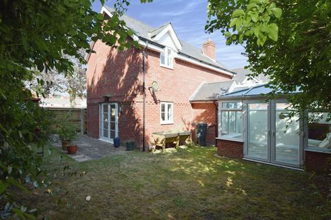 3 bedroom detached house for sale, Seymour Gardens, Amesbury, SP4 7FA.