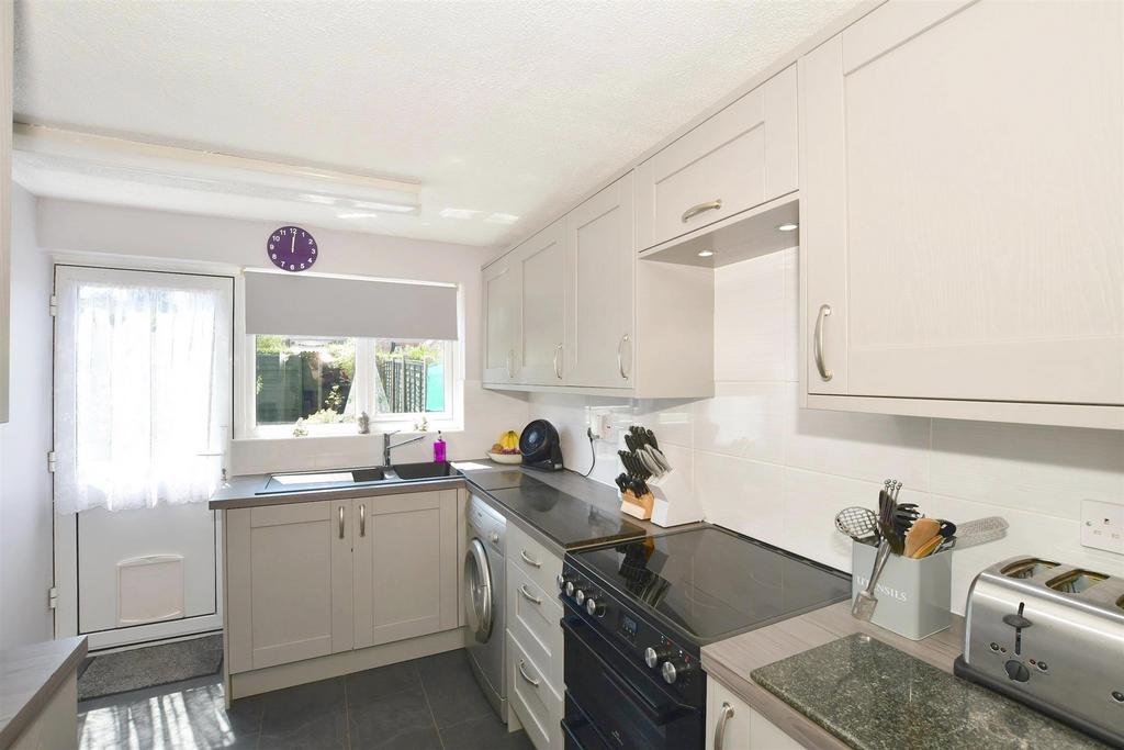 Spinney North, Pulborough, West Sussex 3 bed terraced house for sale