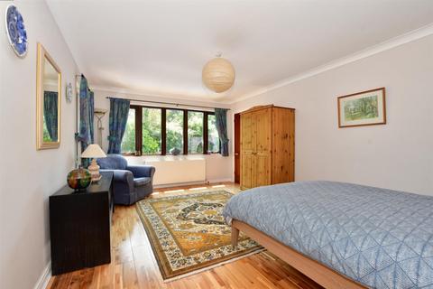 2 Anna Park, Birchington, CT7 9LP