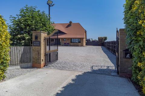 Judds House Harrow Lane, Bulphan, Upminster, RM14 3RE