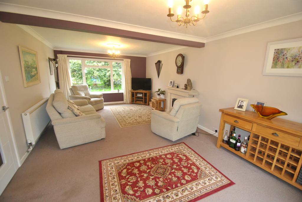 Pix Mead Gardens, Shaftesbury SP7 4 bed detached house £559,950