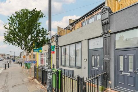 87b Queens Road, Walthamstow, London, E17 8QR