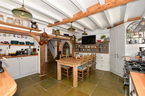 Gardeners Cottage Coldred Road, Eythorne, Dover, CT15 4BE