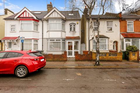 179 Brookscroft Road, London, E17 4JP