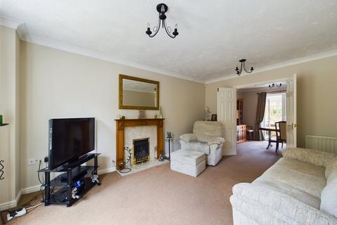 4 bedroom detached house for sale, Horseshoe Way, Hempsted, Gloucester, Gloucestershire, GL2