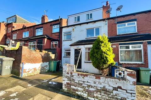 2 bedroom terraced house to rent, Barnbrough Street, Burley, Leeds, LS4