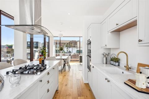 3 bedroom penthouse for sale, Battersea High Street, SW11