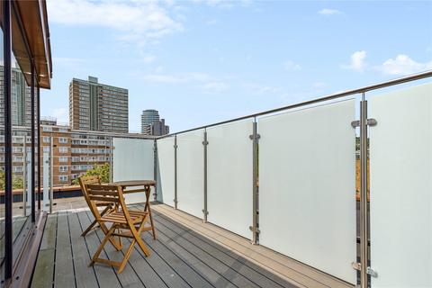 3 bedroom penthouse for sale, Battersea High Street, SW11