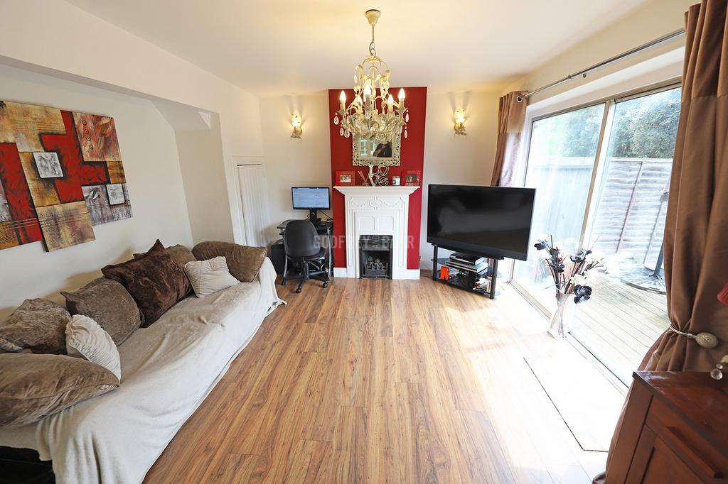 Hampstead Garden Suburb NW11 2 bed semidetached house for sale £615,000