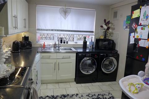 3 bedroom semi-detached house for sale - Downton Close, Walsgrave, Coventry, CV2