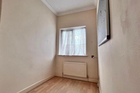 22 Cathel Drive, Birmingham, B42 1HH
