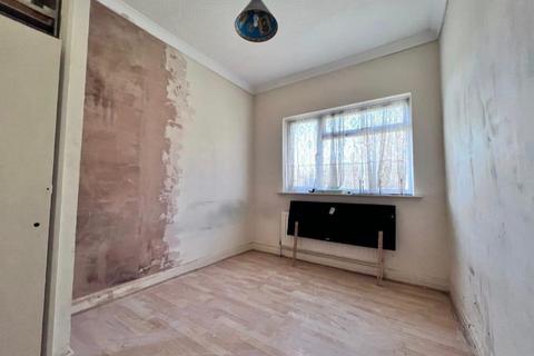 22 Cathel Drive, Birmingham, B42 1HH
