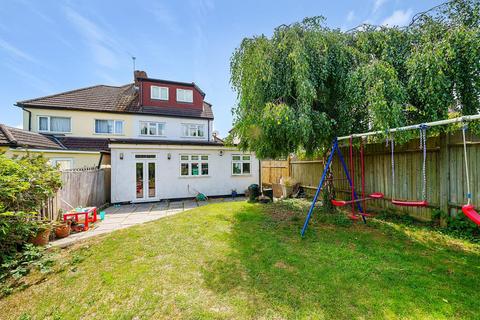 4 Hawthorn Drive, West Wickham, BR4 9EZ