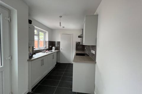 4 bedroom terraced house to rent, Lloyd Street, Wolverhampton, West Midlands, WV6