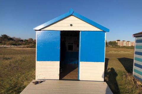 1 bedroom chalet for sale, D02 Beach Hut, Seafront, Hayling Island